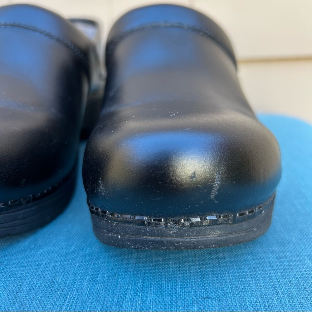 Dansko LT Pro leather clogs - black size 39 (US women’s 8.5-9) - Picture 8 of 12